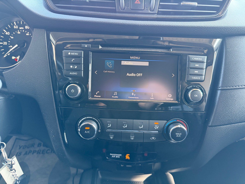 2019 Nissan Rogue Image 24