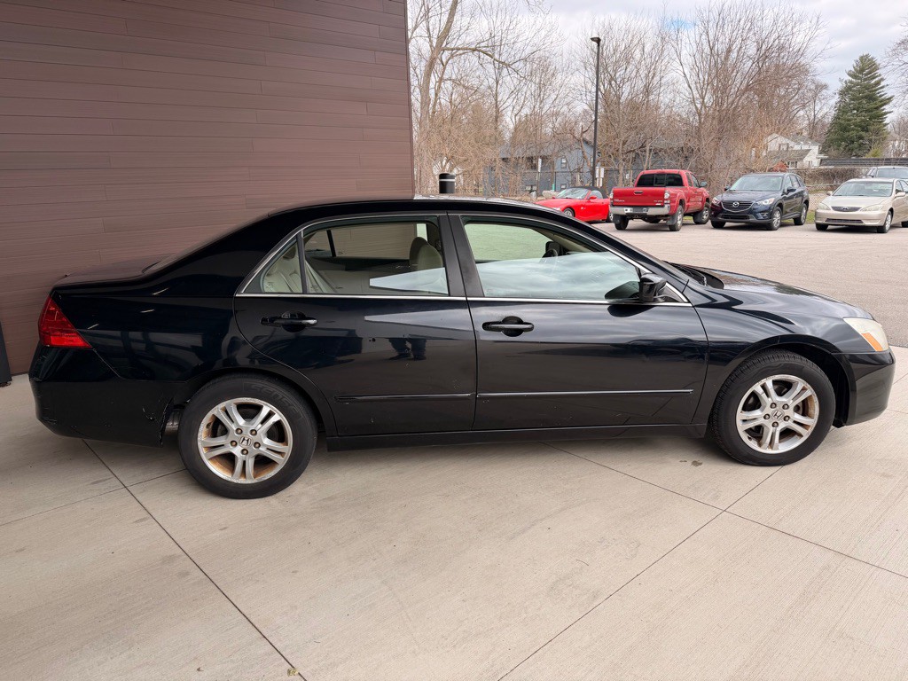 2007 Honda Accord Image 8