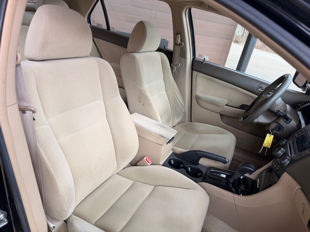 2007 Honda Accord Image 16