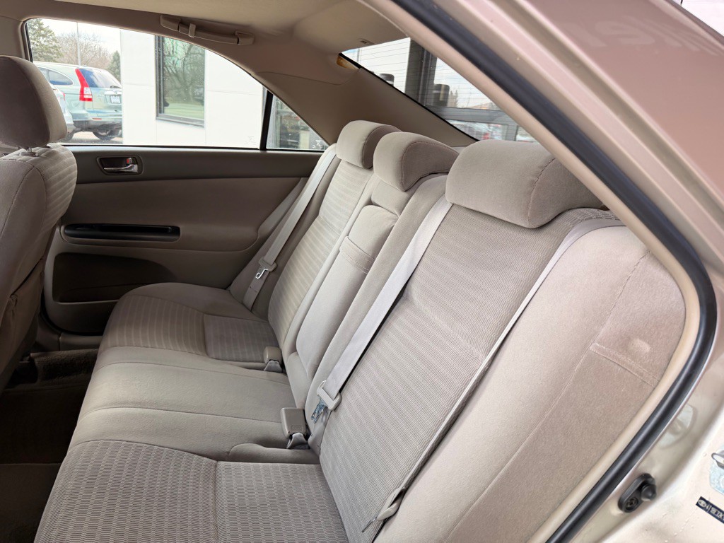 2005 Toyota Camry Image 12