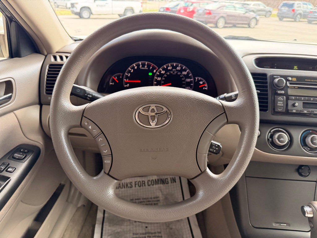 2005 Toyota Camry Image 18