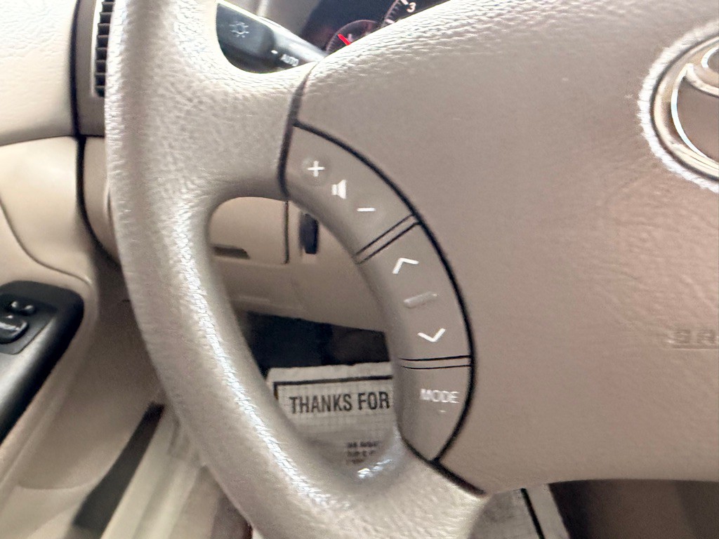 2005 Toyota Camry Image 19