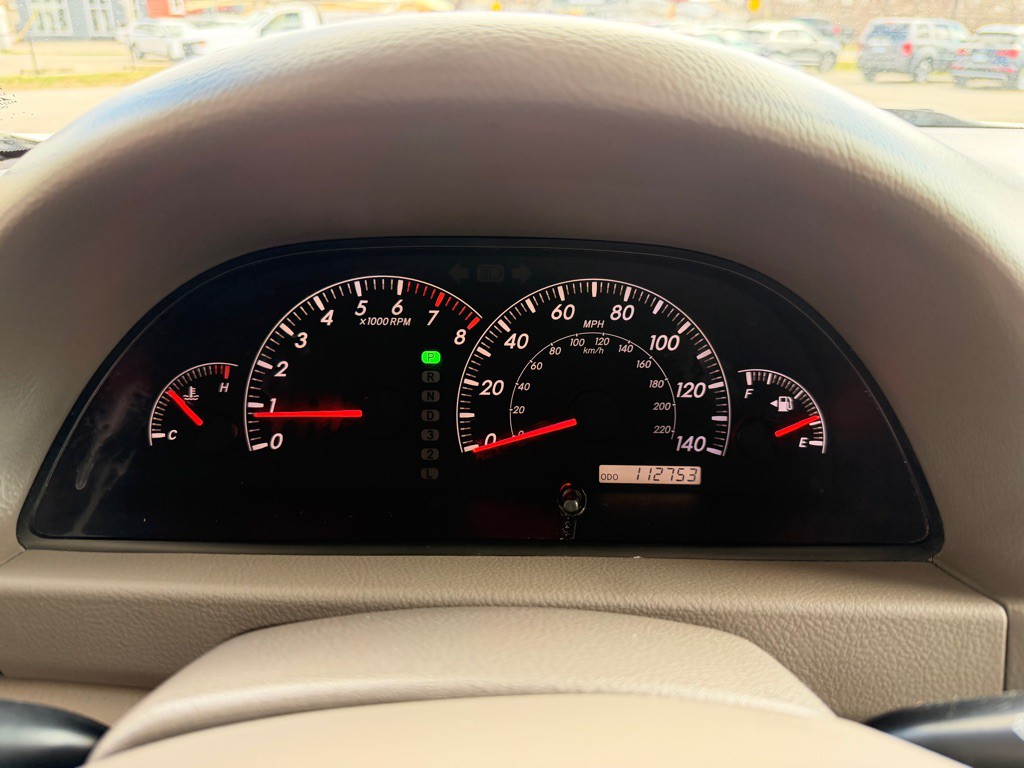 2005 Toyota Camry Image 21