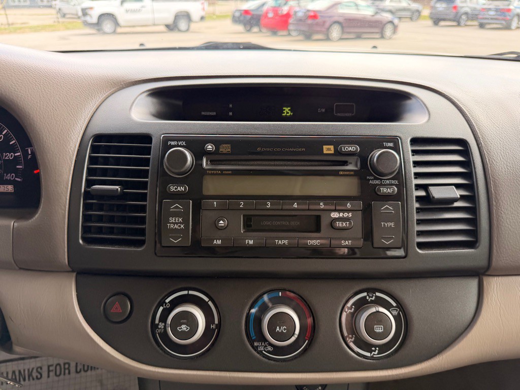 2005 Toyota Camry Image 23