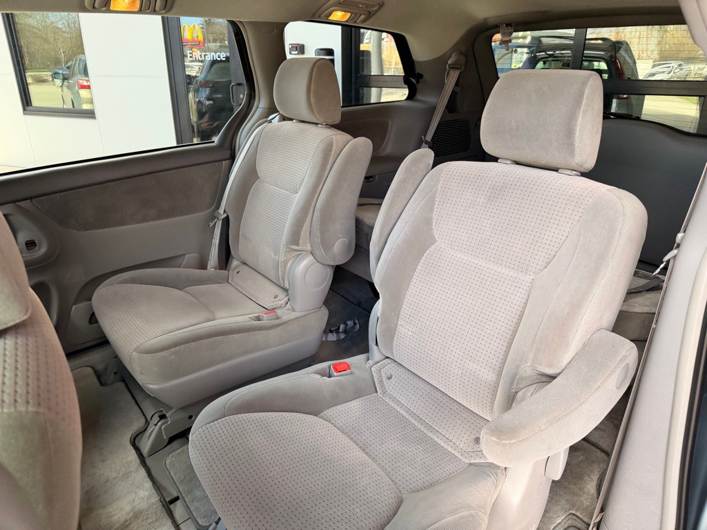 2006 Toyota Sienna Image 12