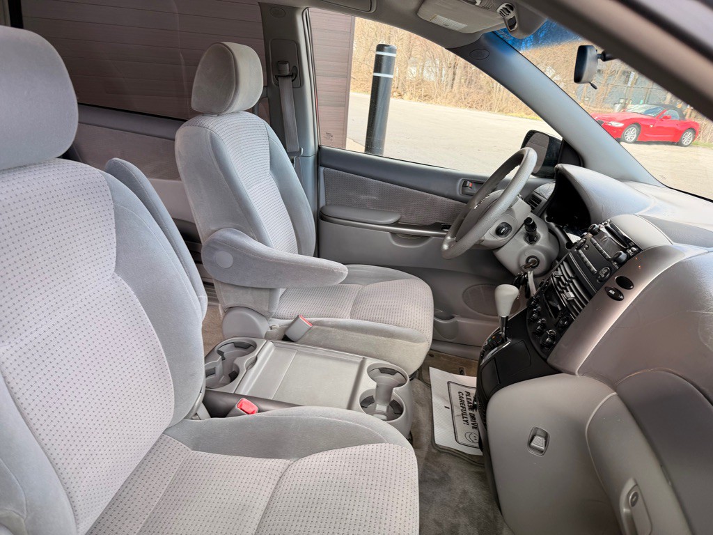 2006 Toyota Sienna Image 20