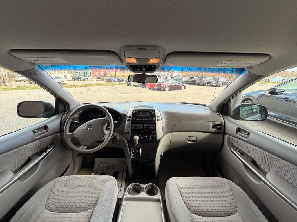 2006 Toyota Sienna Image 21