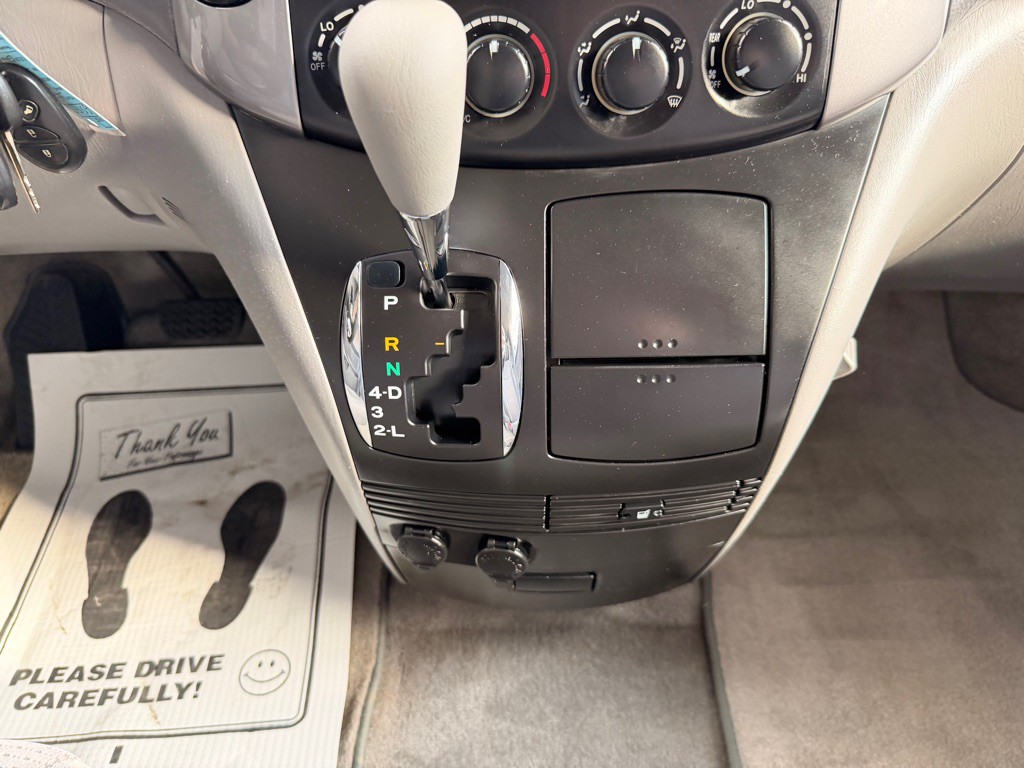 2006 Toyota Sienna Image 28