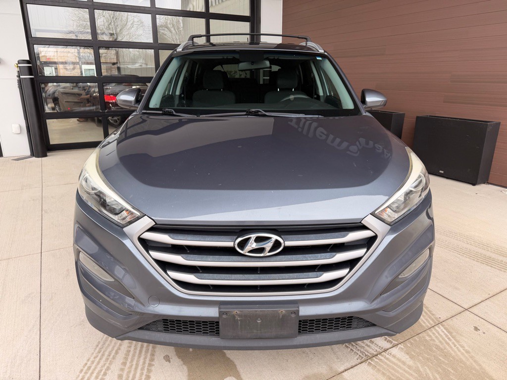 2017 Hyundai Tucson Image 2