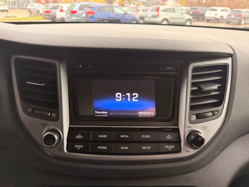 2017 Hyundai Tucson Image 24