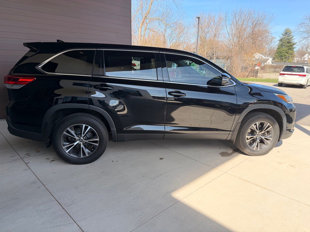 2019 Toyota Highlander Image 8