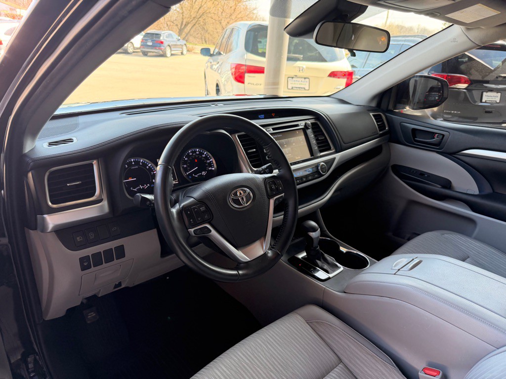 2019 Toyota Highlander Image 9