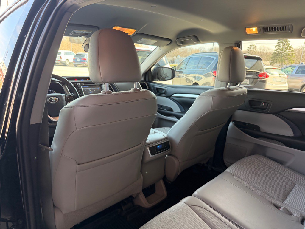 2019 Toyota Highlander Image 11