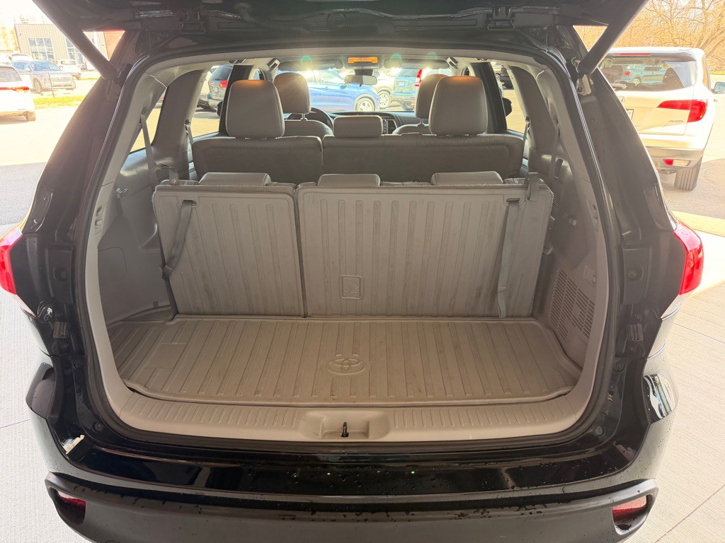 2019 Toyota Highlander Image 14