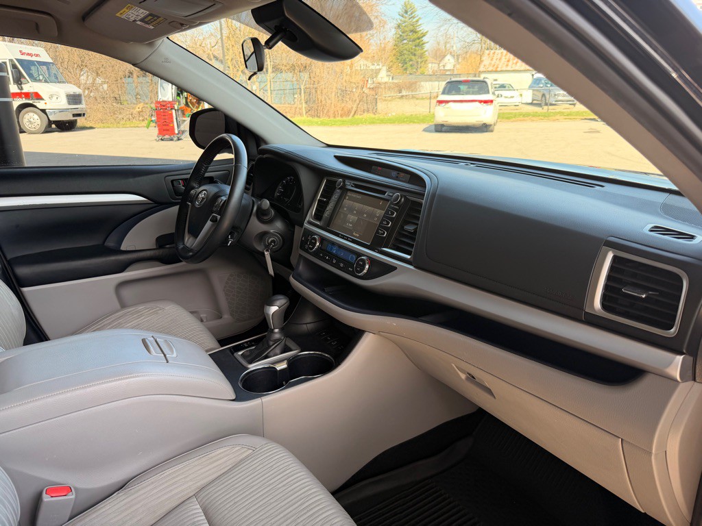 2019 Toyota Highlander Image 19