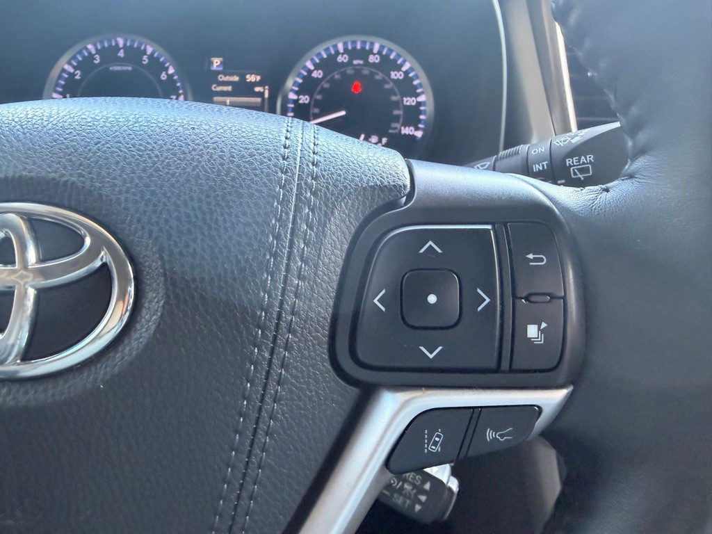 2019 Toyota Highlander Image 24