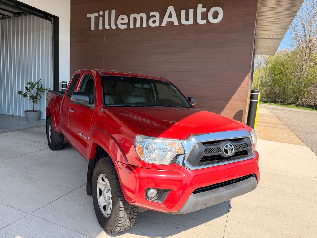 2012 Toyota Tacoma Image 1