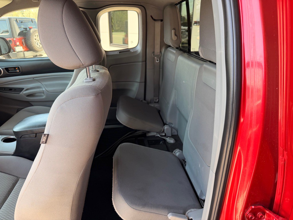 2012 Toyota Tacoma Image 11