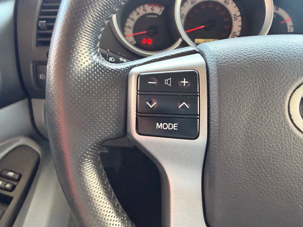 2012 Toyota Tacoma Image 17