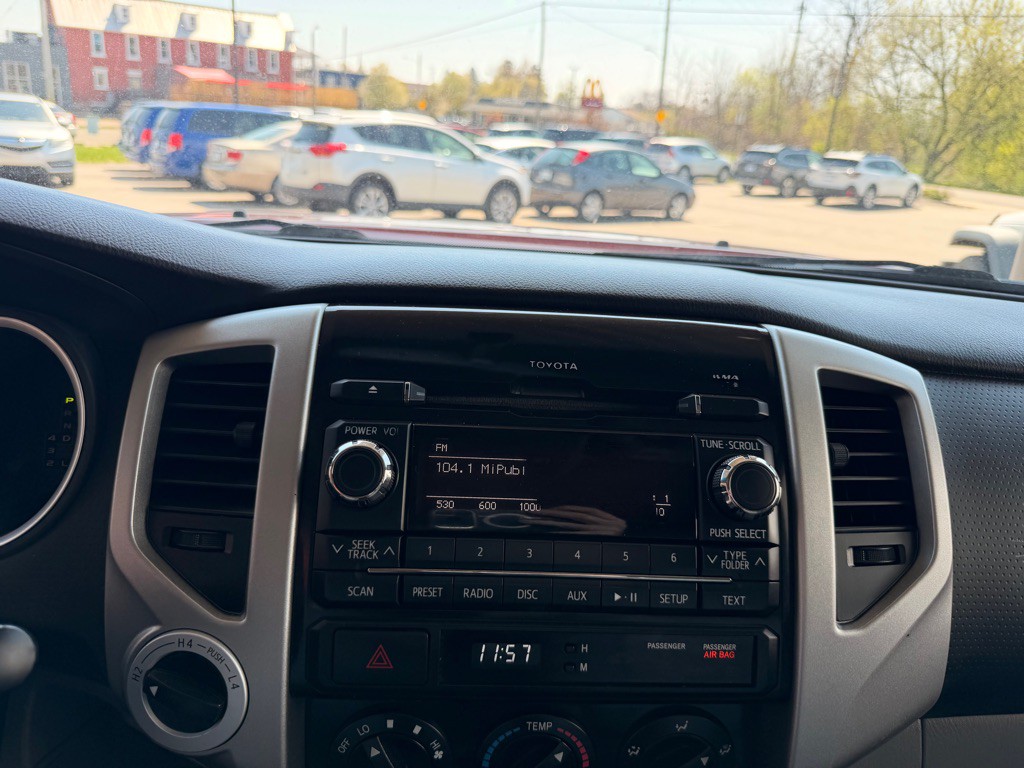 2012 Toyota Tacoma Image 21