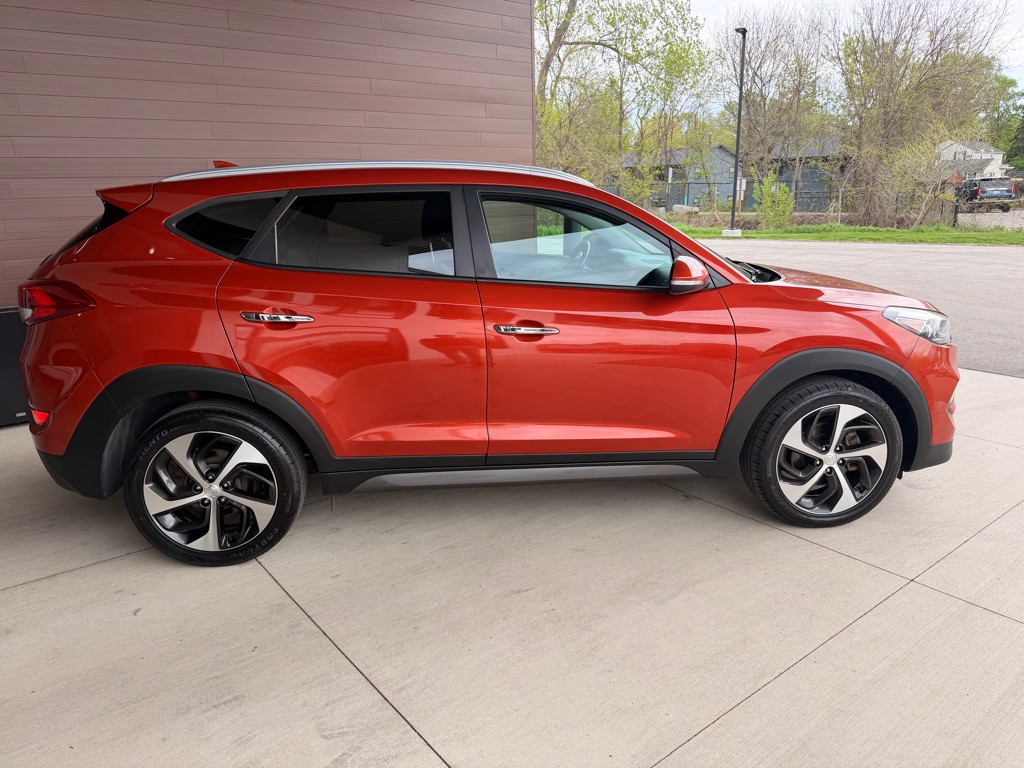 2016 Hyundai Tucson Image 8