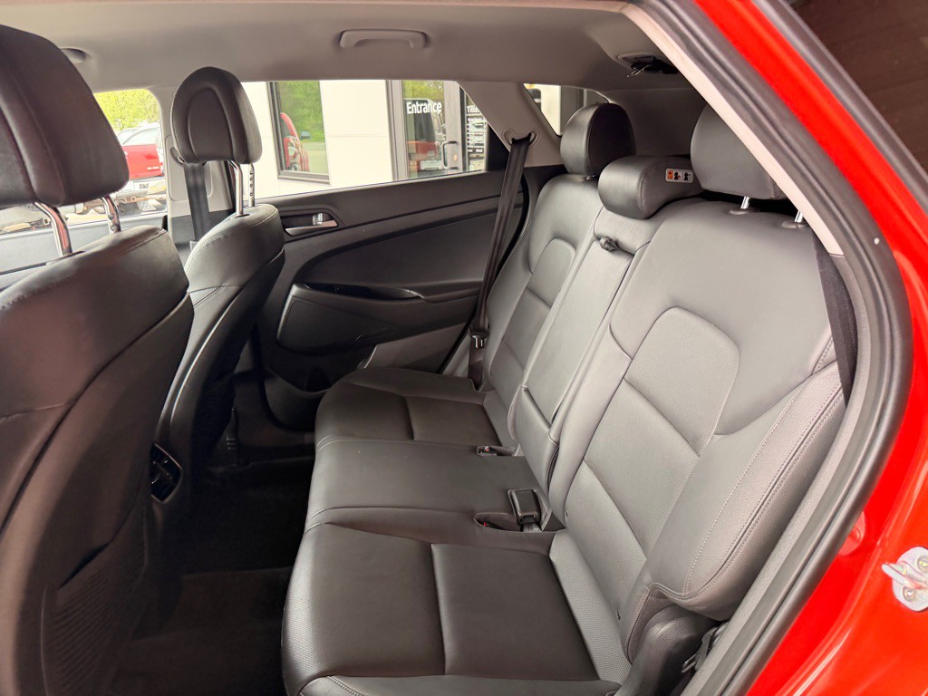 2016 Hyundai Tucson Image 12