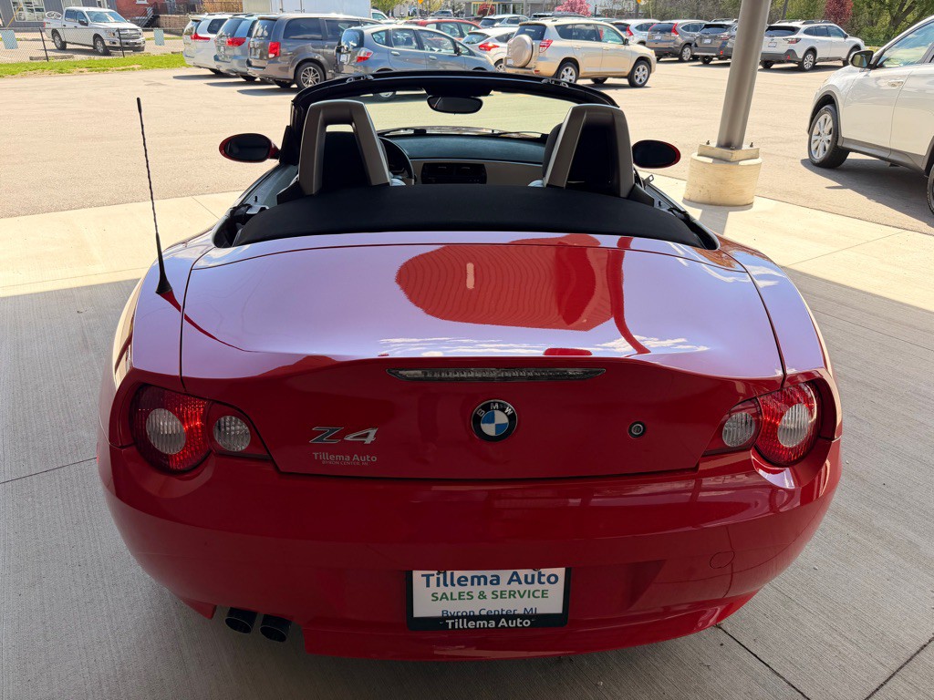 2005 BMW Z4 Image 6