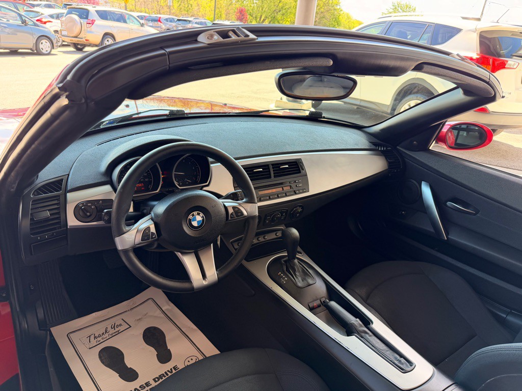 2005 BMW Z4 Image 9