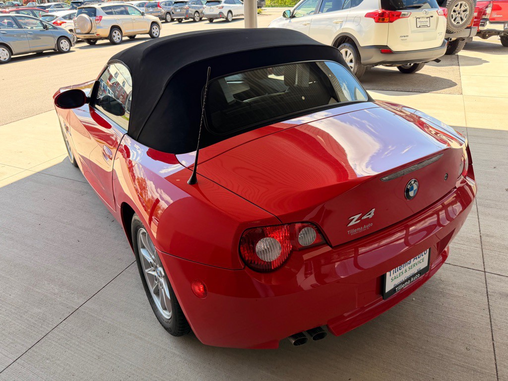 2005 BMW Z4 Image 22