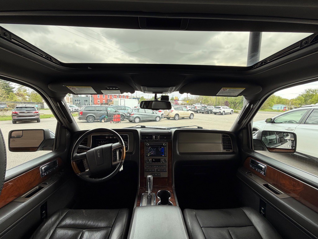 2013 Lincoln Navigator Image 20