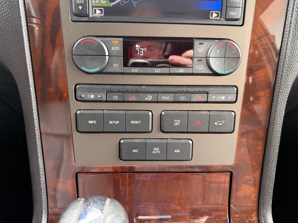 2013 Lincoln Navigator Image 27