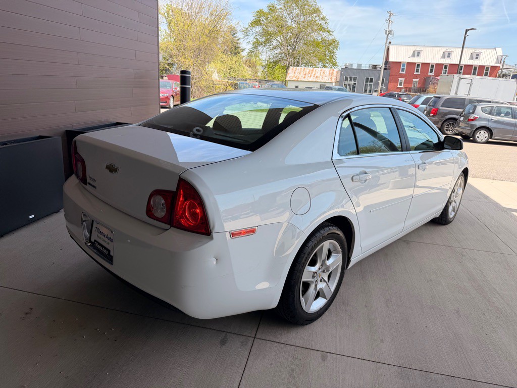 2010 Chevrolet Malibu Image 7