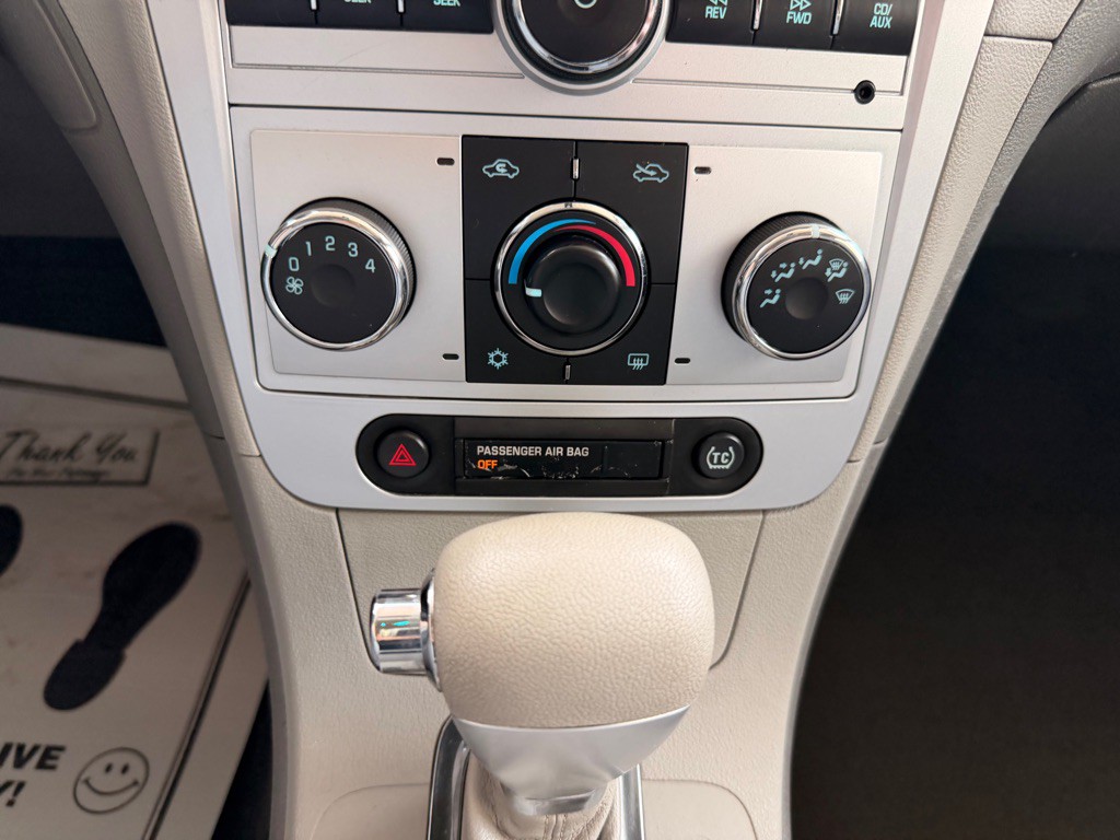 2010 Chevrolet Malibu Image 23
