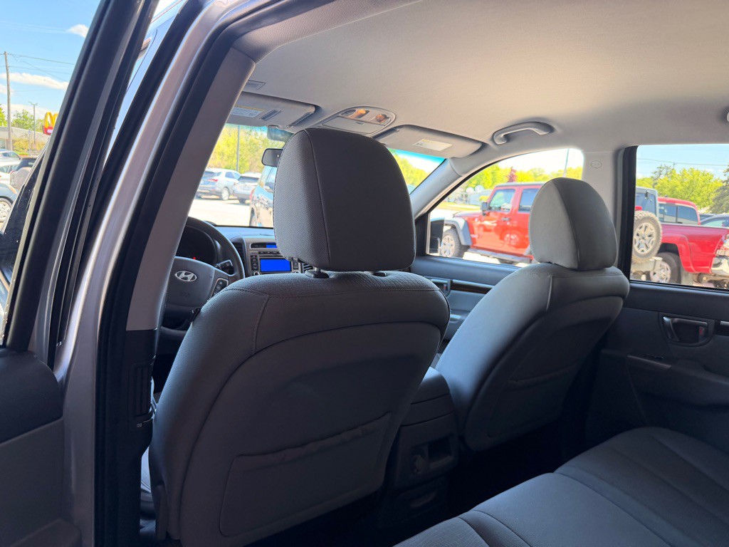 2010 Hyundai Santa Fe Image 11
