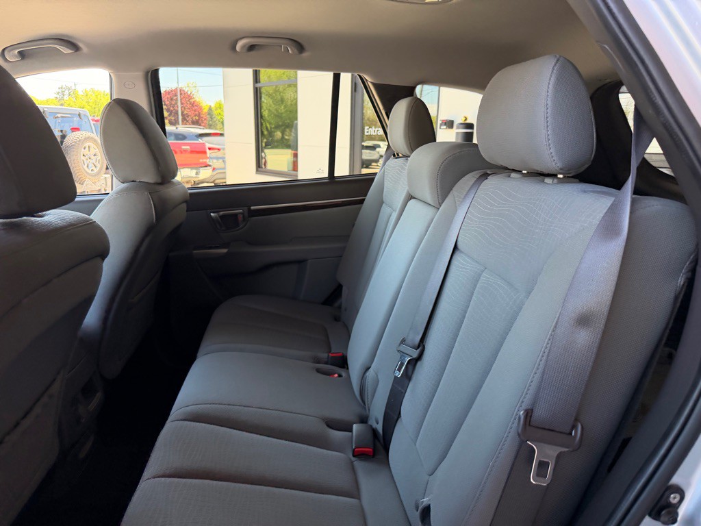 2010 Hyundai Santa Fe Image 12