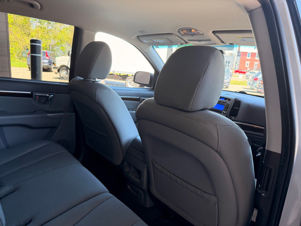 2010 Hyundai Santa Fe Image 14