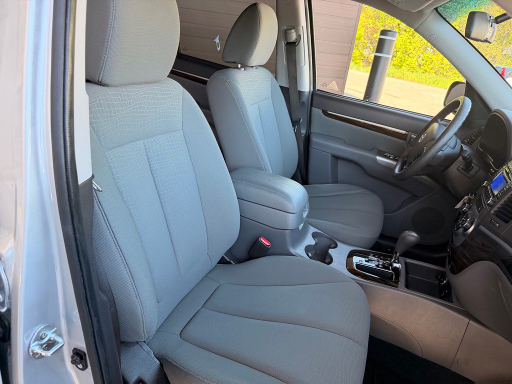2010 Hyundai Santa Fe Image 17