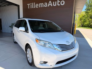 Image for 2013 Toyota Sienna XLE ID: 7417340