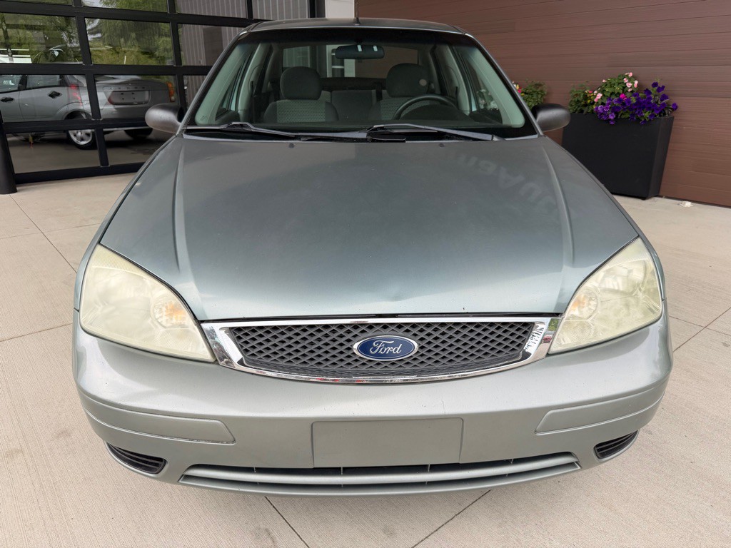 2006 Ford Focus Image 2