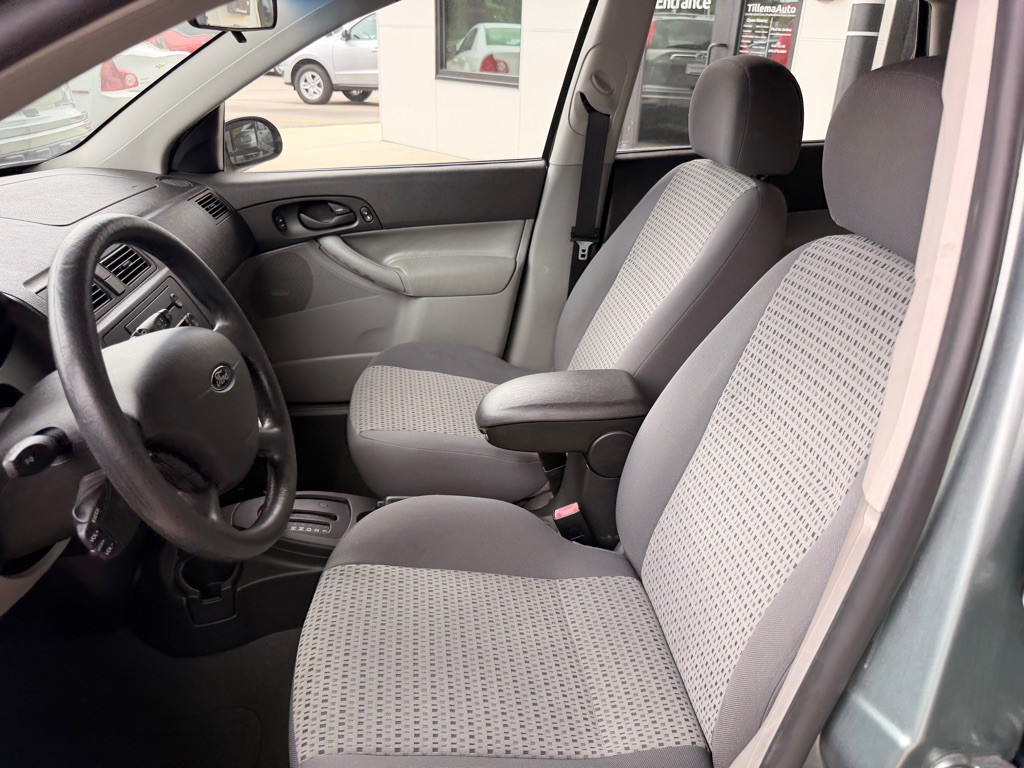 2006 Ford Focus Image 10