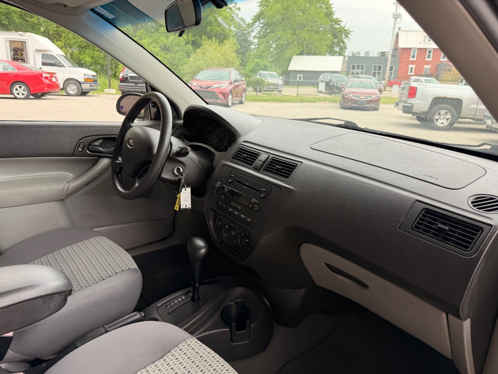 2006 Ford Focus Image 15
