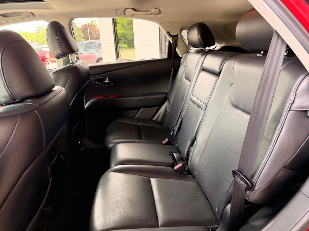 2011 Lexus RX Image 12