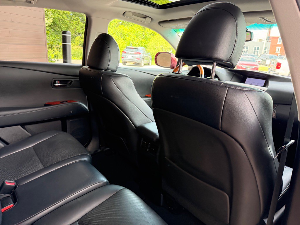 2011 Lexus RX Image 14