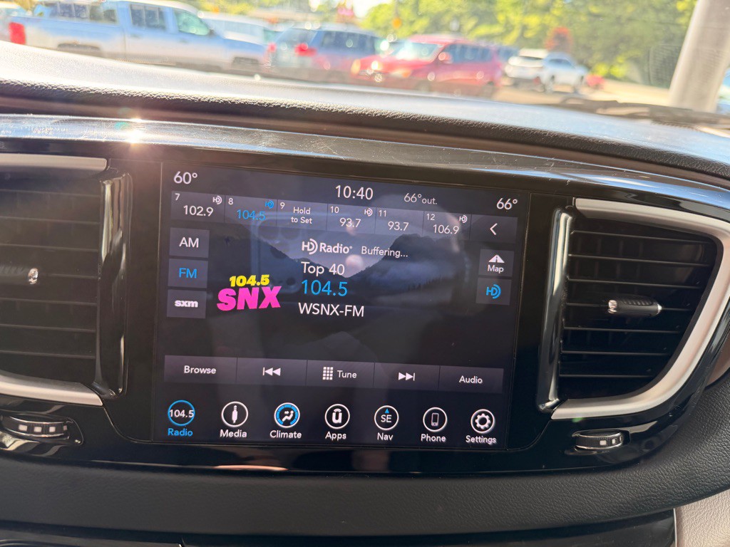 2018 Chrysler Pacifica Image 26