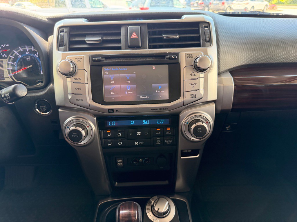 2016 Toyota 4Runner Image 23