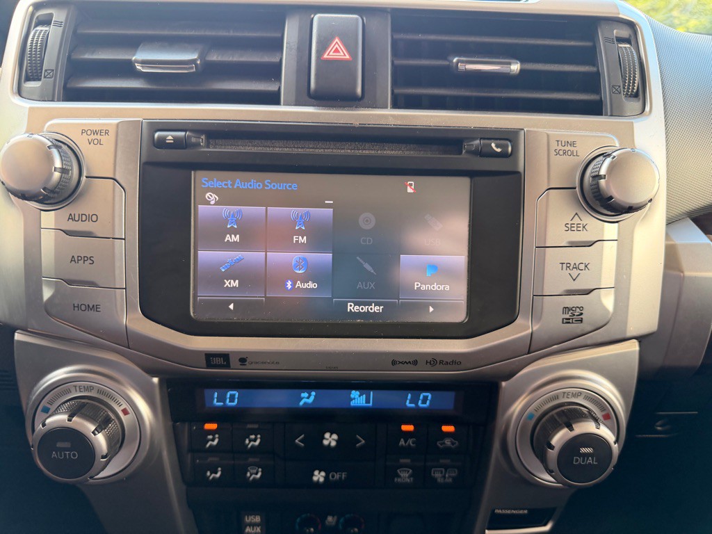 2016 Toyota 4Runner Image 24