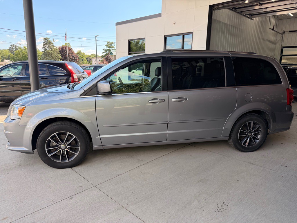 2016 Dodge Grand Caravan Image 4