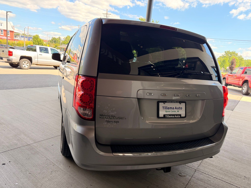 2016 Dodge Grand Caravan Image 5