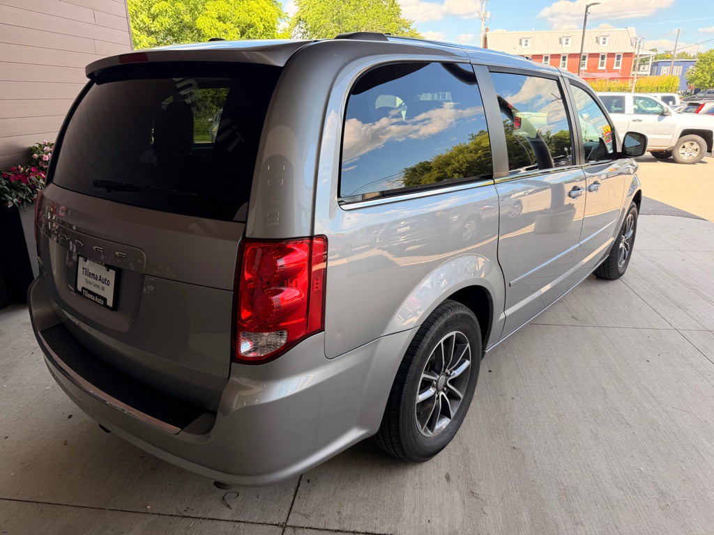 2016 Dodge Grand Caravan Image 7