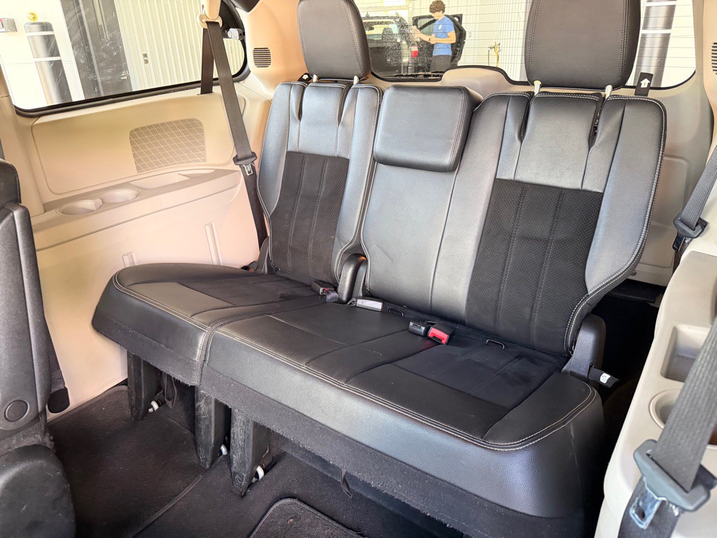 2016 Dodge Grand Caravan Image 13
